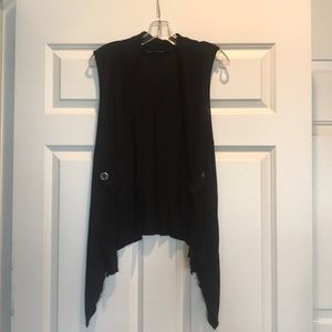 How to look put together in jeans and a tank...